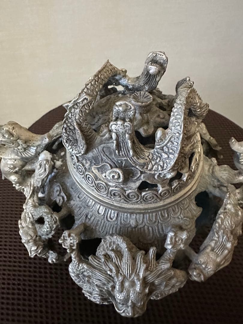 九つの龍の香炉 骨董品