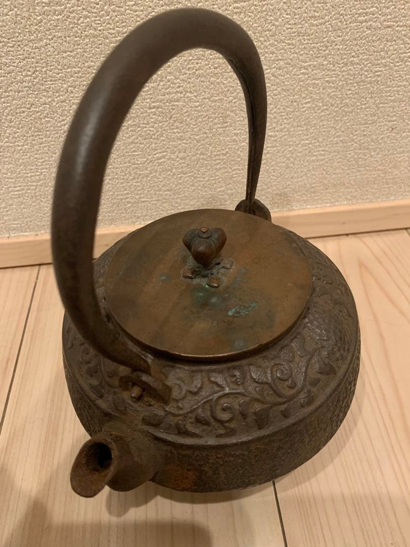 古い鉄瓶　龍文堂造　水漏れ無し　蔵出し　銅蓋