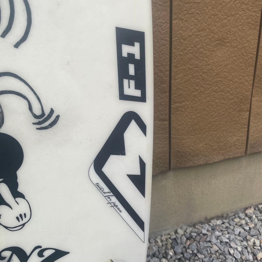 早い者勝ち　サーフボード　ミルンF-1