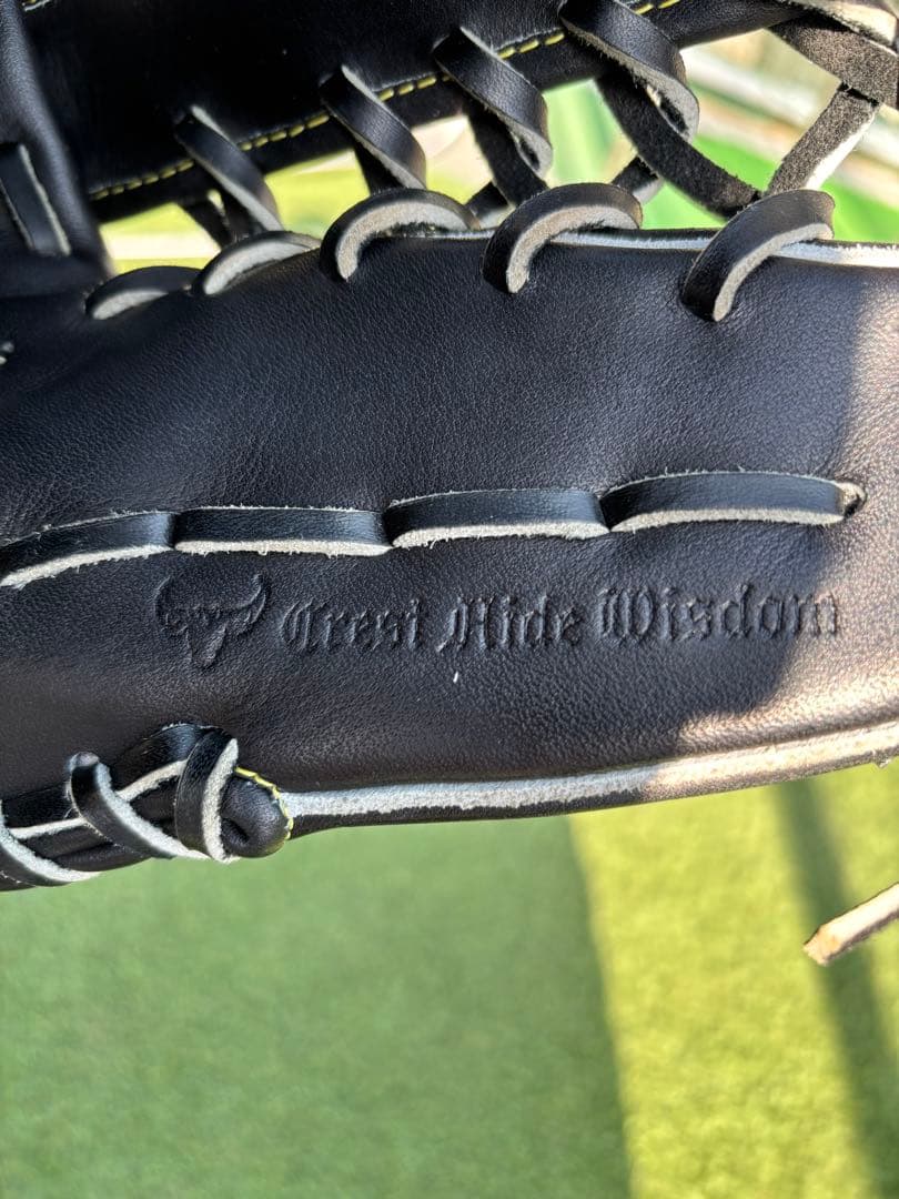 ミズノプロ硬式グローブ 左外野手用　黒 レザー　高校野球対応