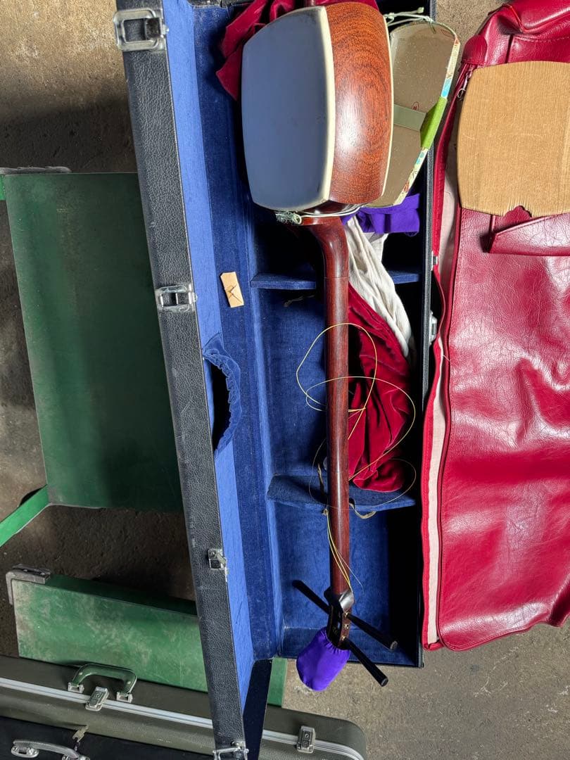 1-津軽三味線?　高級糸巻き 紅木？ハードケース&付属あり