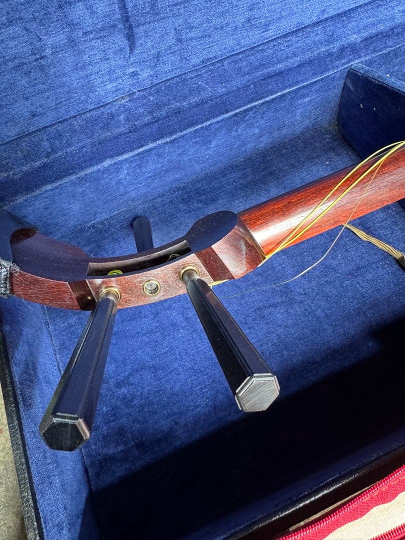 1-津軽三味線?　高級糸巻き 紅木？ハードケース&付属あり