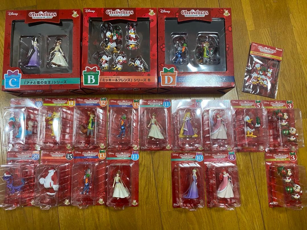 ディズニー クリスマスオーナメントくじ 2025 フィギュア