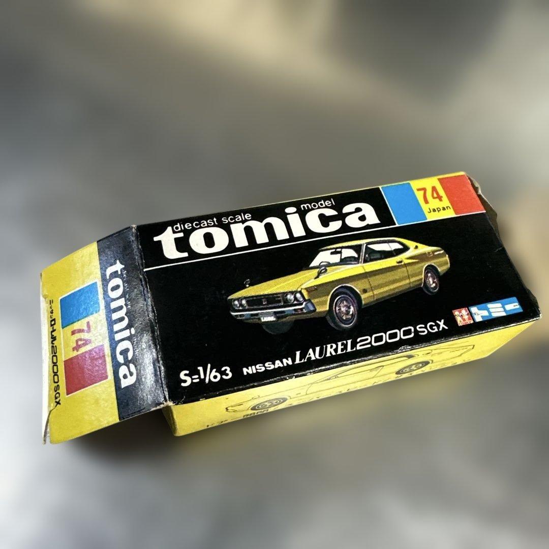 トミカ Nissan Laurel 2000 SGX ミニカーオリジナル黒箱付