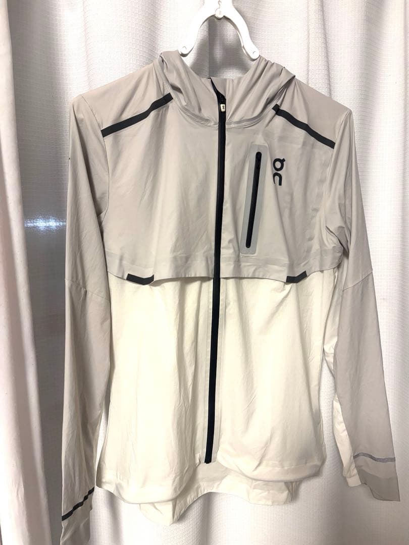 on ウェザージャケット