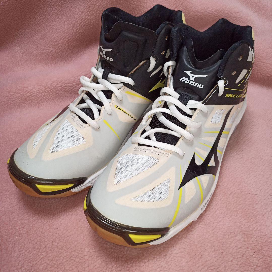 Mizuno ウェーブ ライトニング Z MID WAVE LIGHTNING