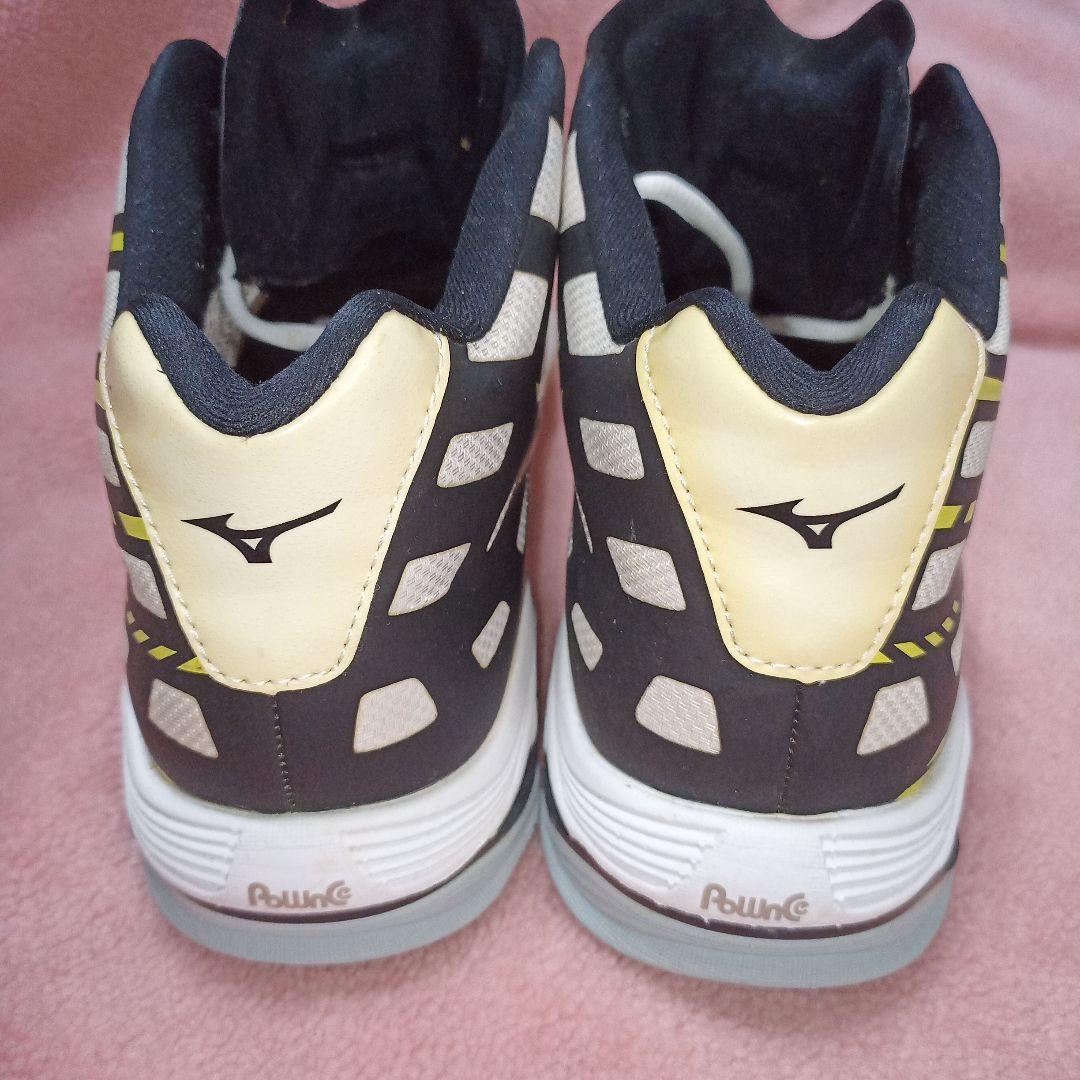 Mizuno ウェーブ ライトニング Z MID WAVE LIGHTNING