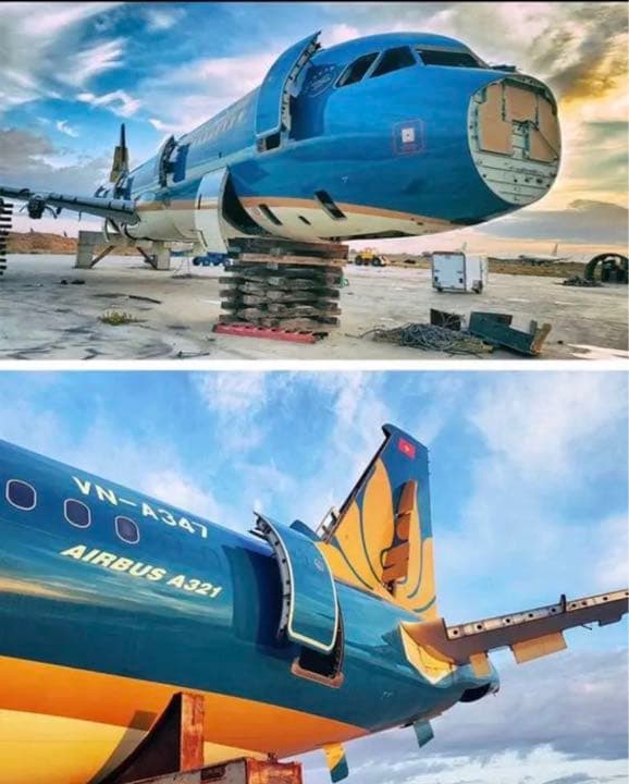 ベトナム航空 A321 タグ キーホルダー 金/白ツートン Planetags