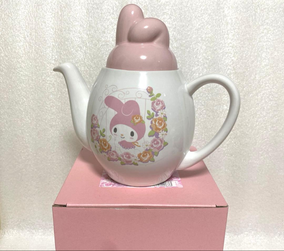レア　マイメロディ　ピピ　うさみみ　バラ　ティーポット　ポット