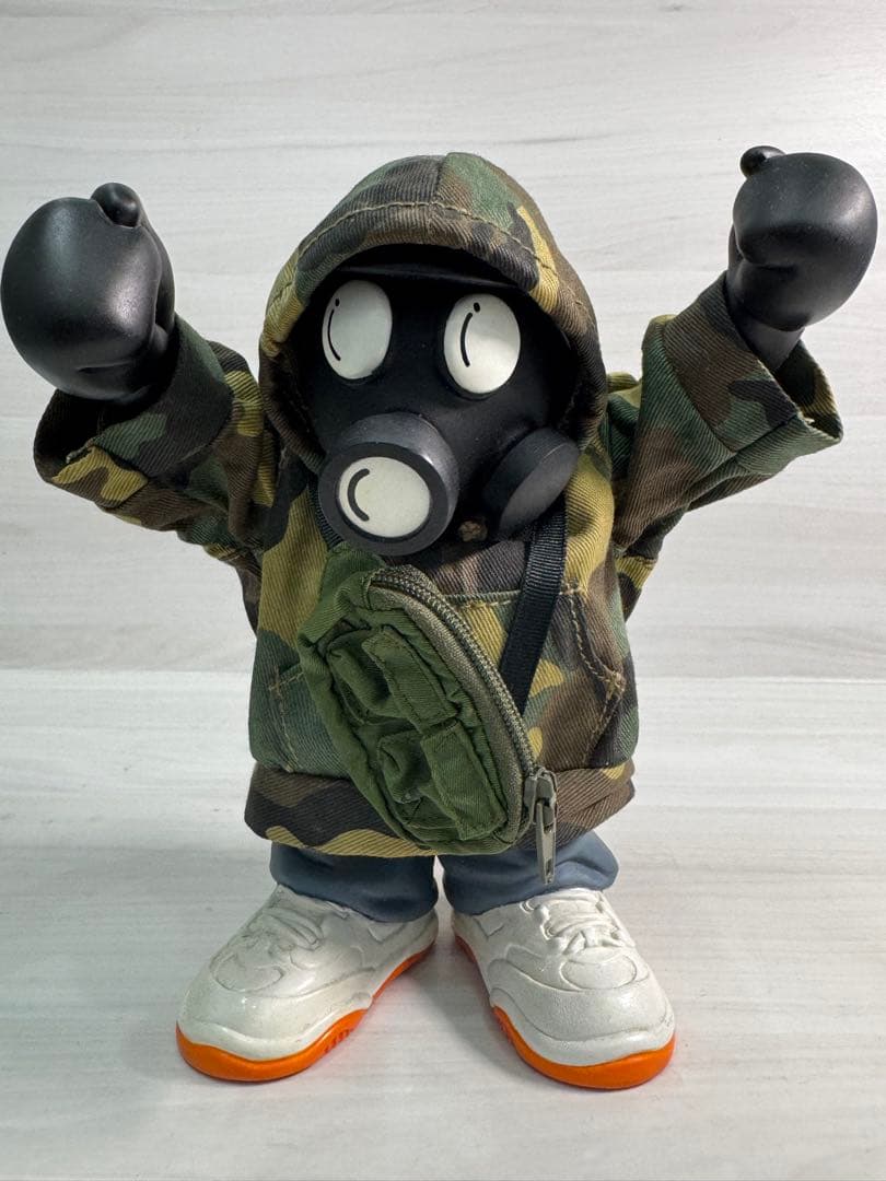 THREEZERO フィギュア 迷彩 ガスマスク　マイケル.ラウ世界限定500体