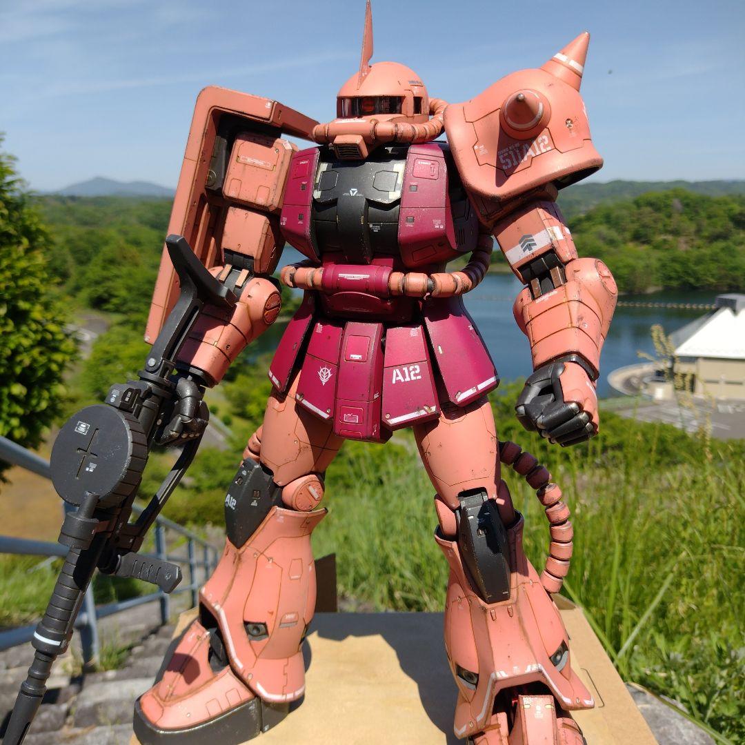 メガサイズ　MS-06S シャア専用ザクⅡ　塗装済完成品　1/48　ガンプラ