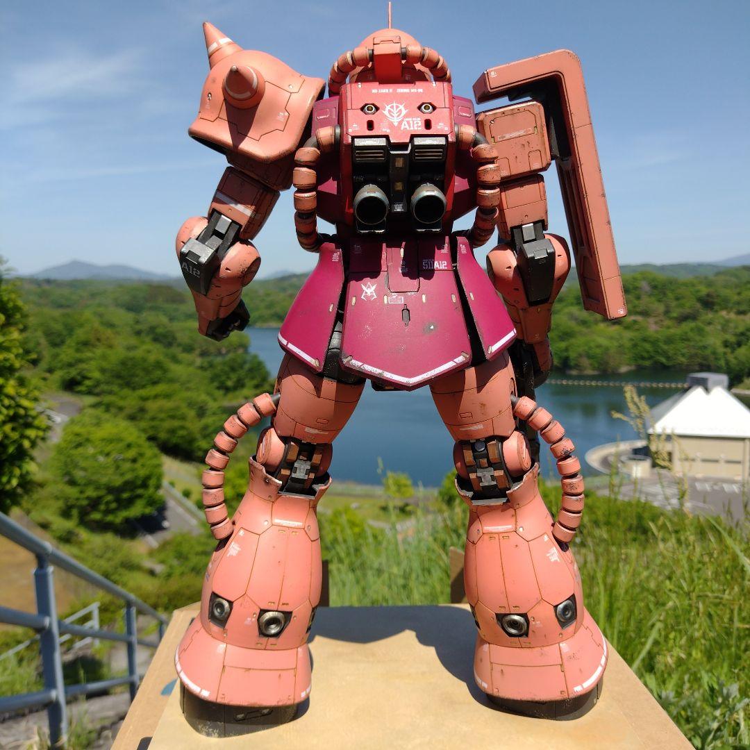 メガサイズ　MS-06S シャア専用ザクⅡ　塗装済完成品　1/48　ガンプラ