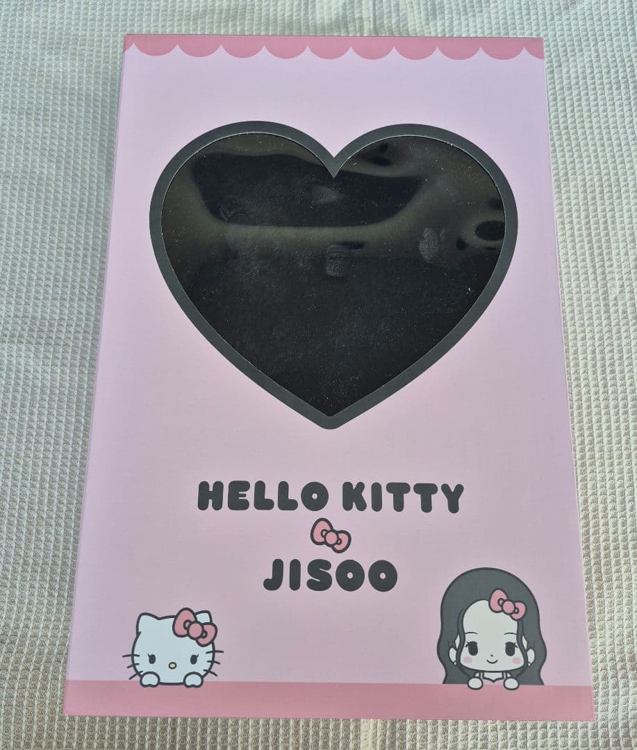 【韓国限定】JISOO × ハローキティ コラボ ぬいぐるみ 40cm 黒 新品