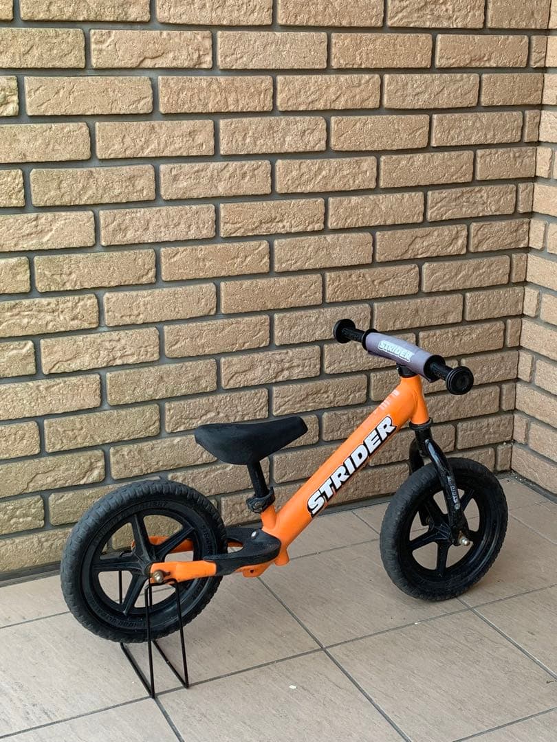 【人気色】STRIDER バランスバイク オレンジ 12インチ