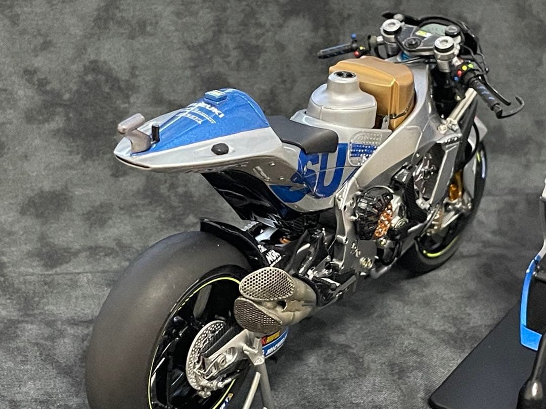タミヤ1/12 TEAM SUZUKI ECSTAR GSX-RR'20