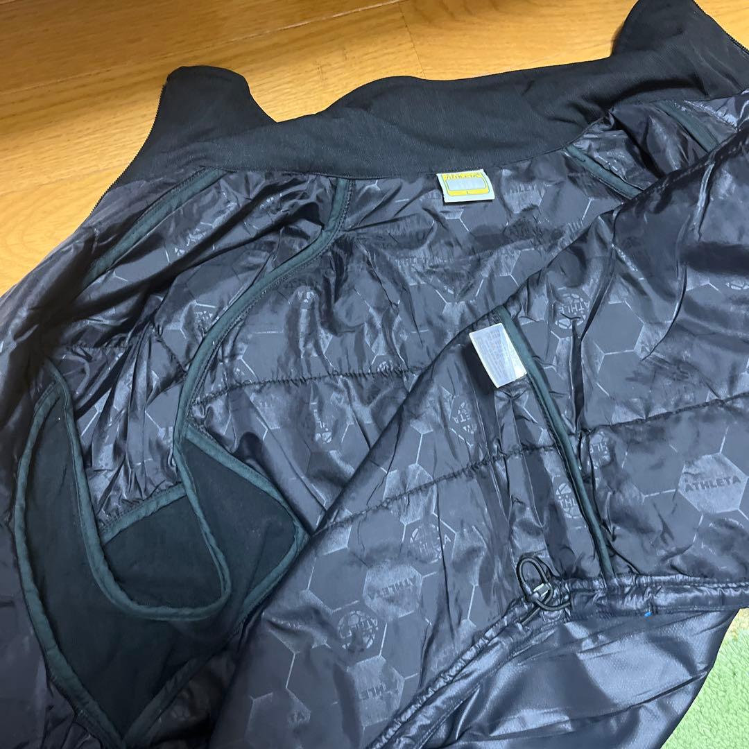 ATHLETA 暖かい中綿入りピステ上下セット　Ｌサイズ