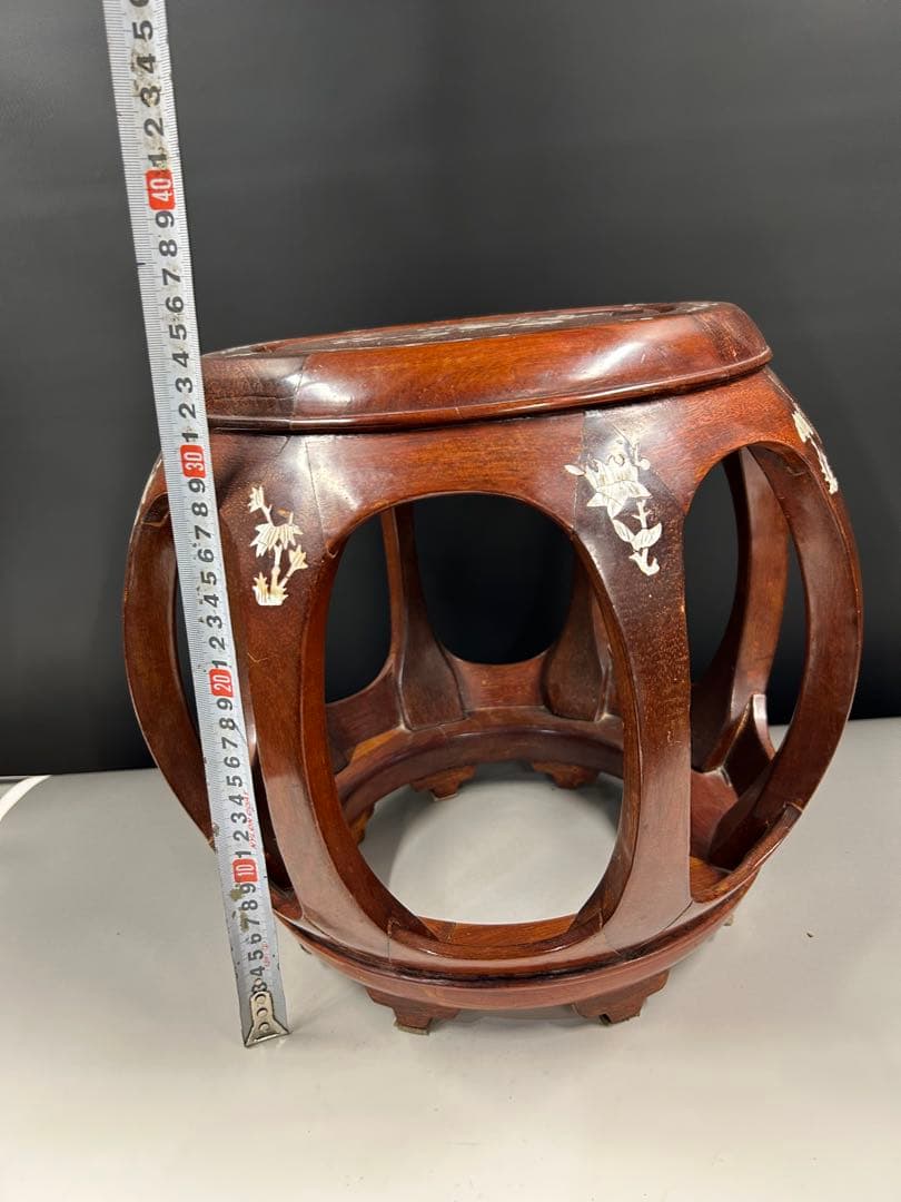 中国花梨￼丸型座卓 螺鈿￼細工付き