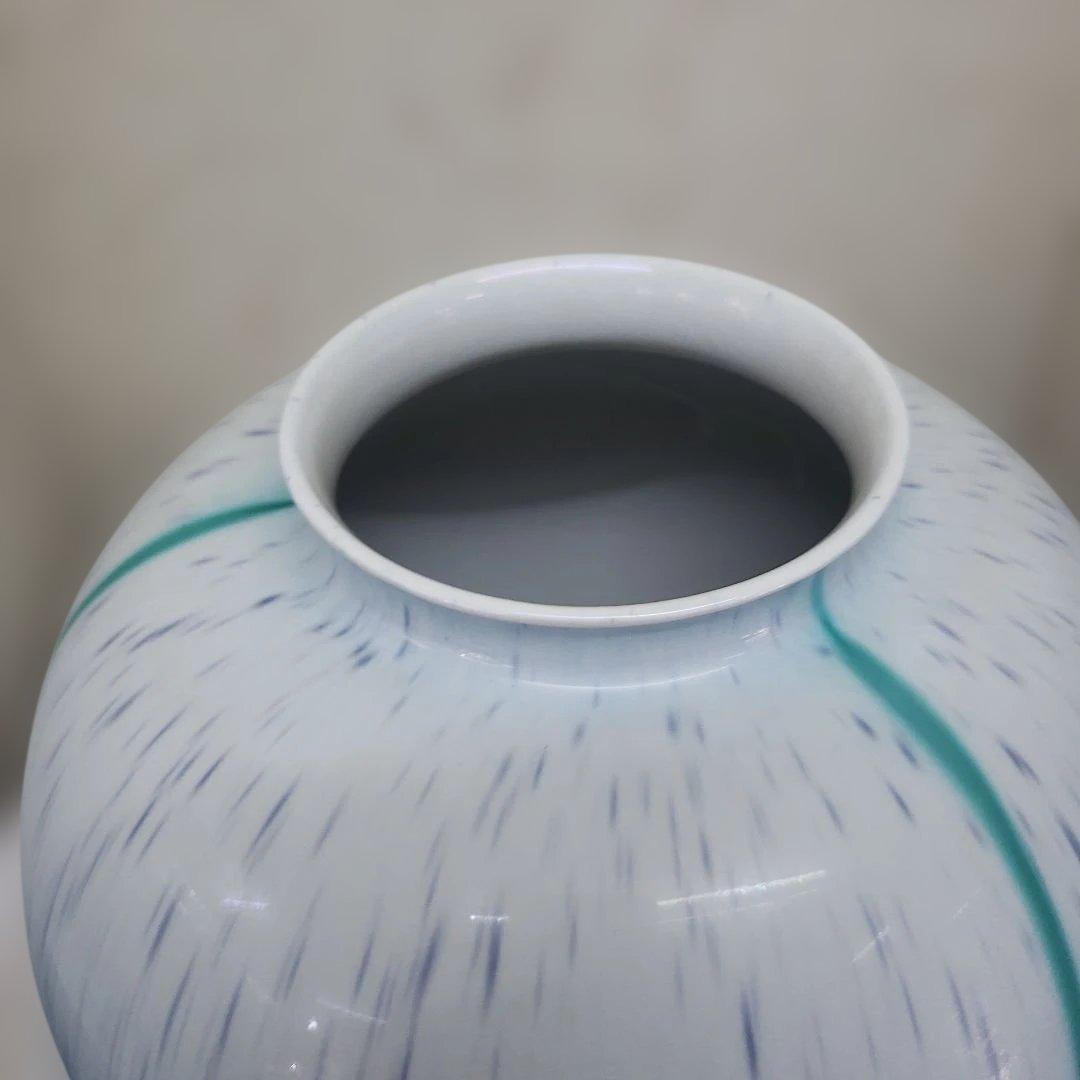 蔵出し特価　作家物九谷焼 花瓶 グラデーション 陶器直径２７口径１２高さ２６cm