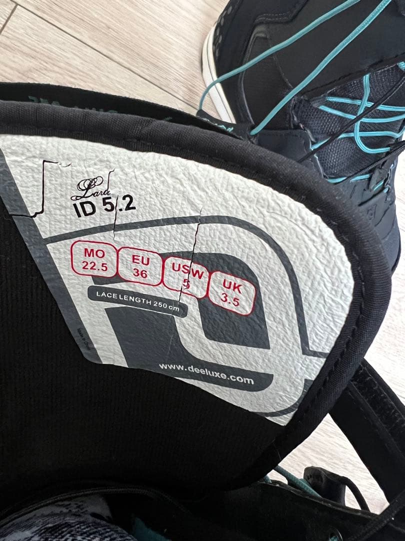 DEELUXE スノーボードブーツ 22.5センチ ID5.2 ディーラックス