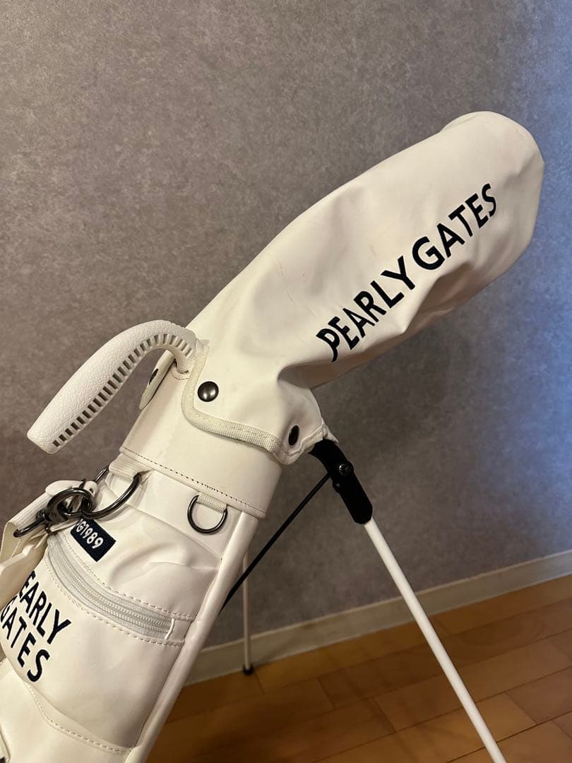 パーリーゲイツ　PEARLY GATES スタンドバッグ ホワイト