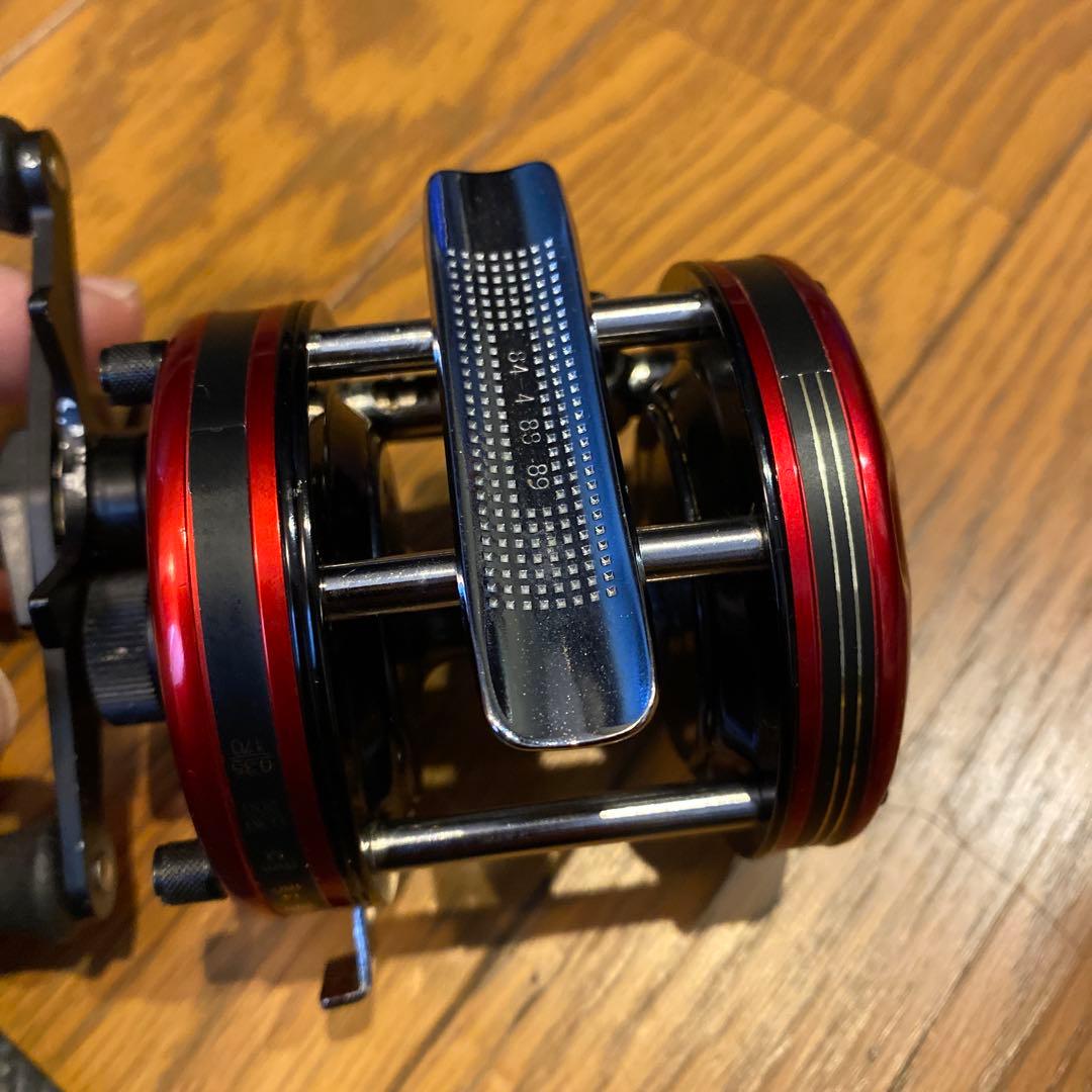 Ambassadeur 5000 ベイトリール