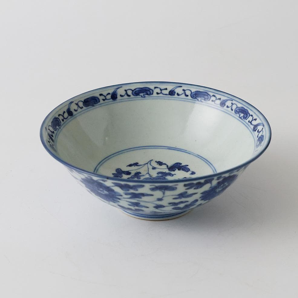 幕末〜明治時代 成化年製 染付（そめつけ）南京写 唐草文 中鉢 古伊万里 有田焼