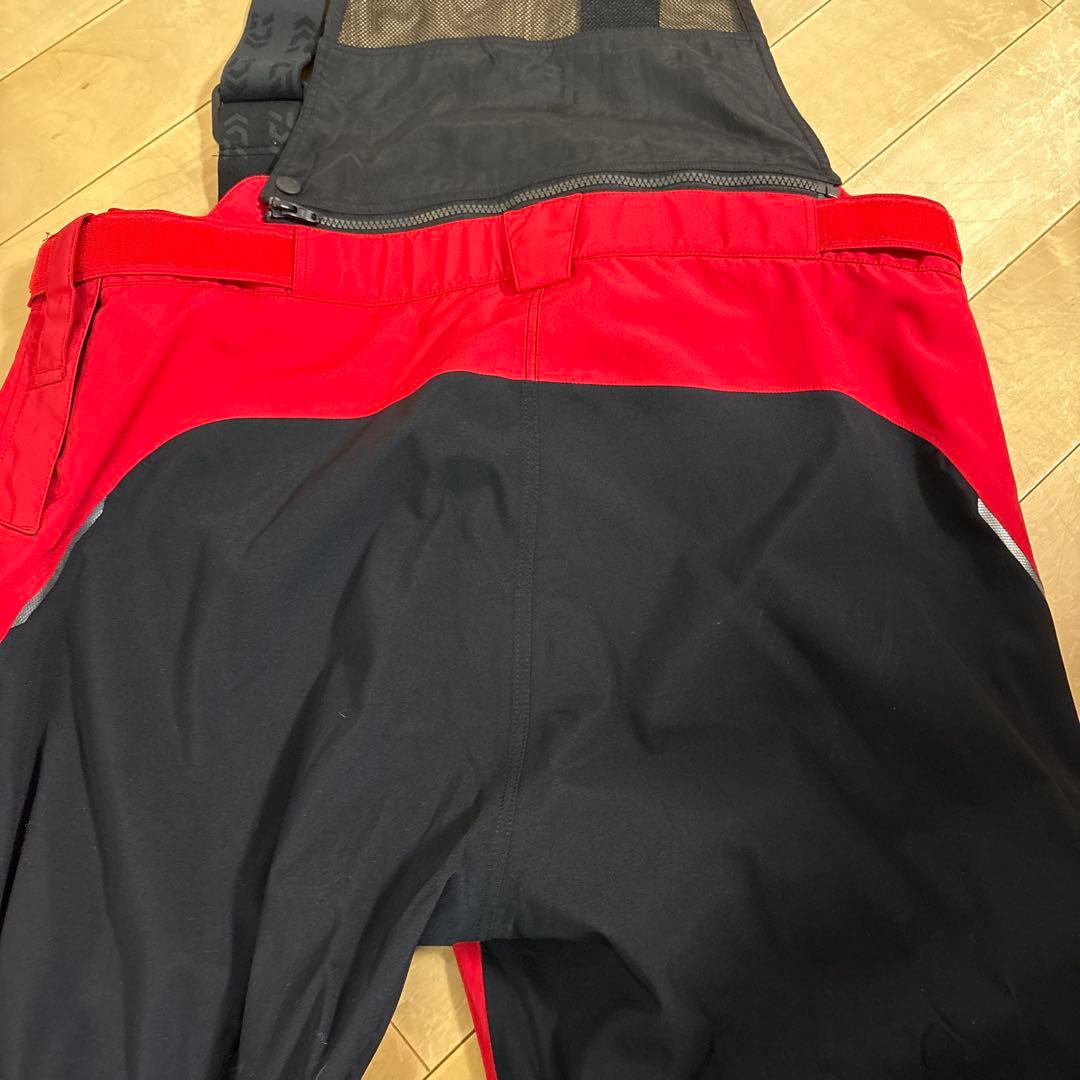 ☆美品☆ダイワ　ゴアテックスプロ　ストレッチレインスーツ　2XLサイズ　レッド