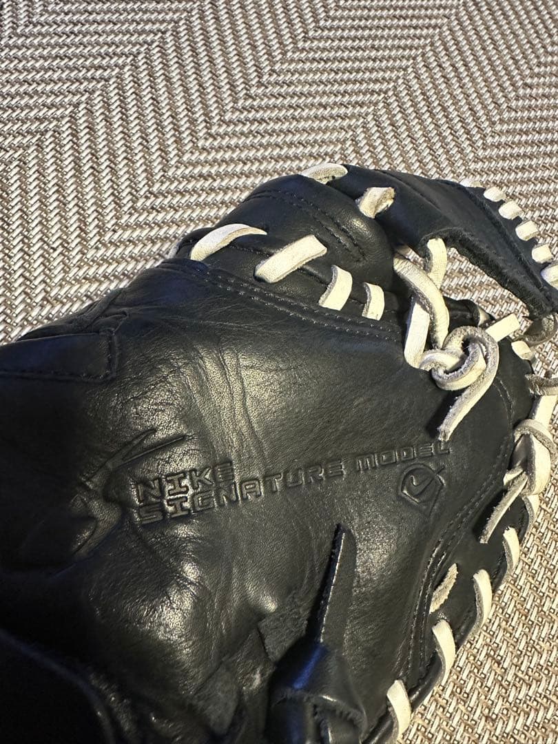 Nike 軟式用グローブ 黒