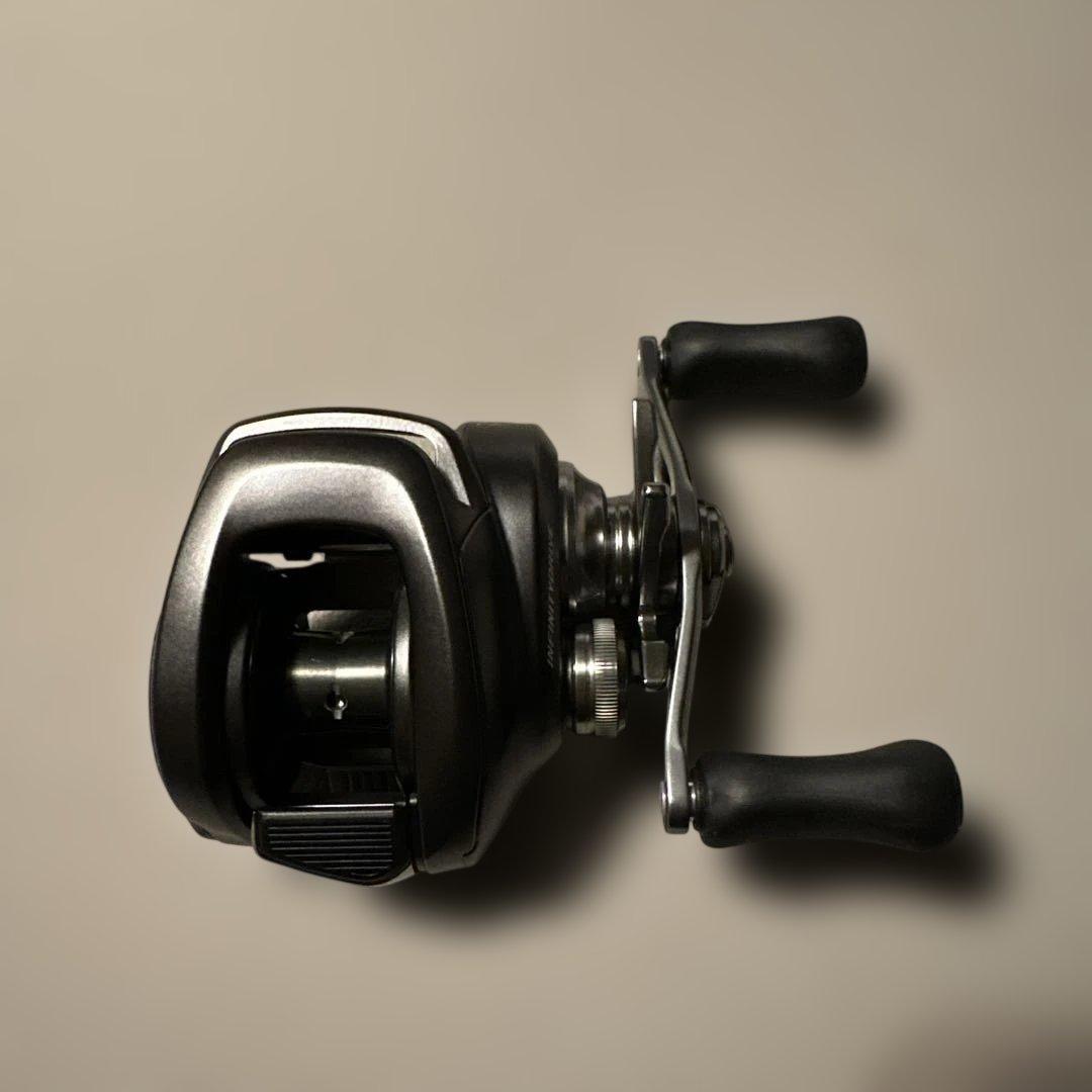 22バンタム　HG RIGHT シマノ　ベイトリール