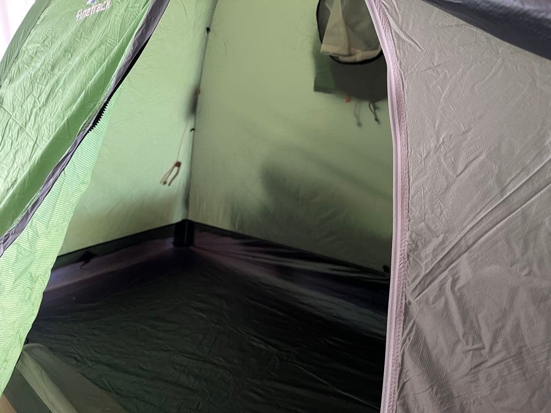 finetrack カミナドーム１ グリーン (フットプリント付き)