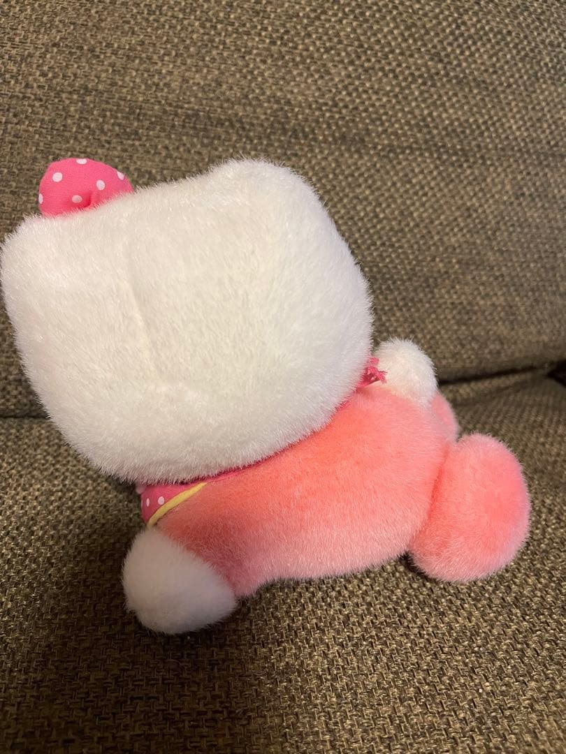 ハローキティ　ベビーぬいぐるみ気まぐれ値下げ中