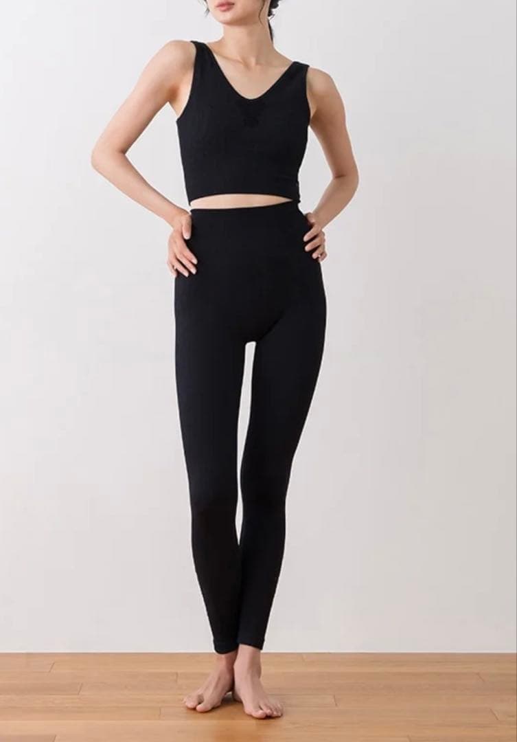 ブラック S ［SUKALA］アクティブデイジーレギンス