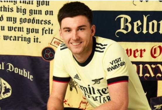 アーセナル　ティアニー オーセンティック アウェイ 2021-22 (M)