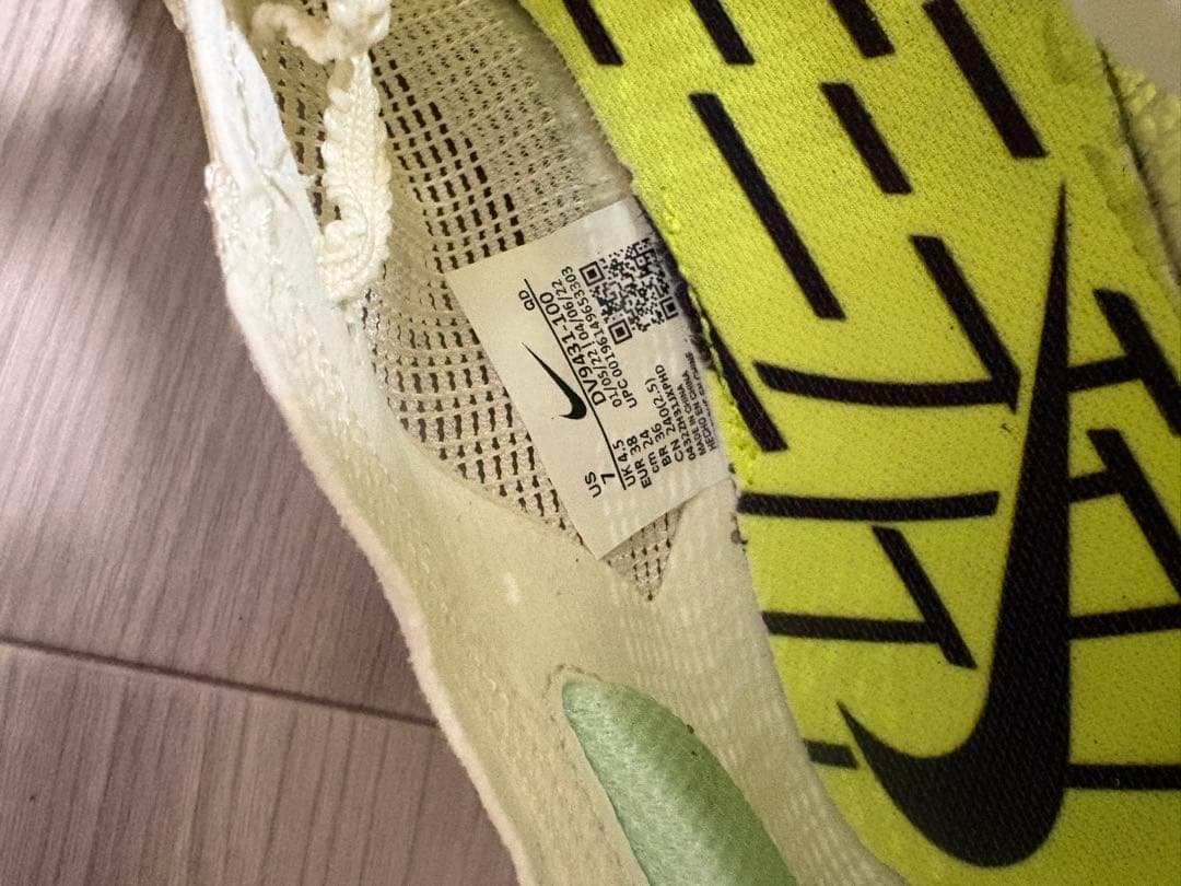 Nike ヴェイパーフライ 24センチ