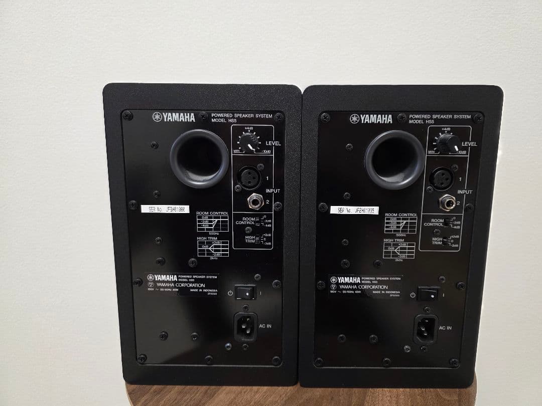 ​YAMAHA HS5【TRS-XLRケーブル付】パワードモニタースピーカー