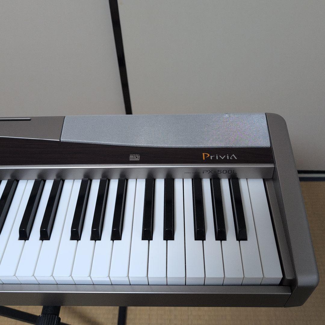 送料無料　電子ピアノ　CASIO Privia PX-500L