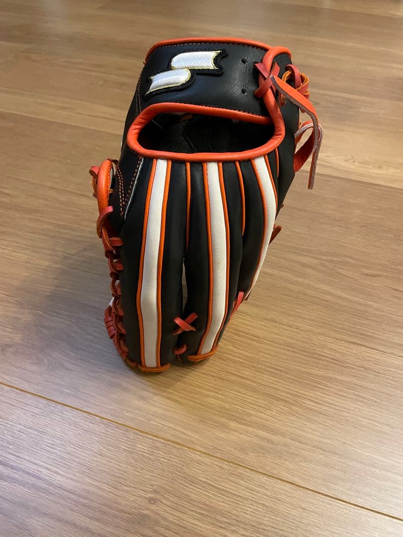 SSK Pro 硬式グローブ 黒/オレンジ