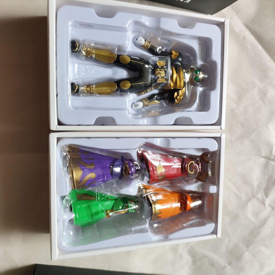 S.H.フィギュアーツ 仮面ライダーウィザードとビーストとビーストマントセット