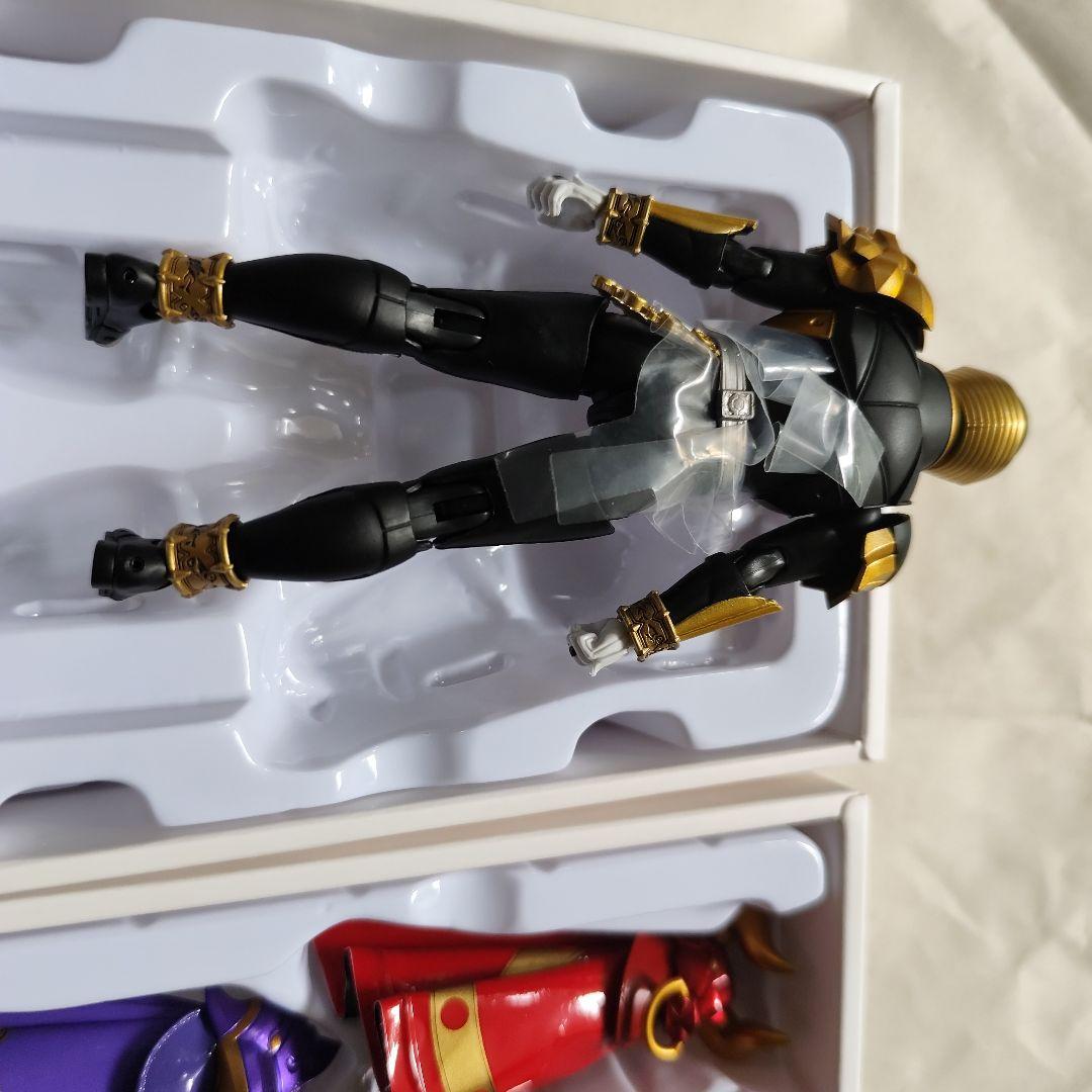 S.H.フィギュアーツ 仮面ライダーウィザードとビーストとビーストマントセット