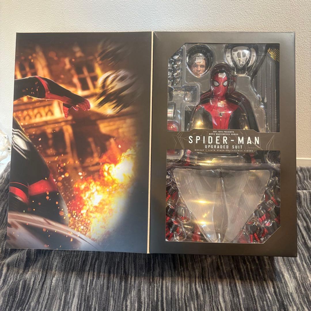 【未使用級極美品】HOTTOYS スパイダーマン アップグレードスーツ