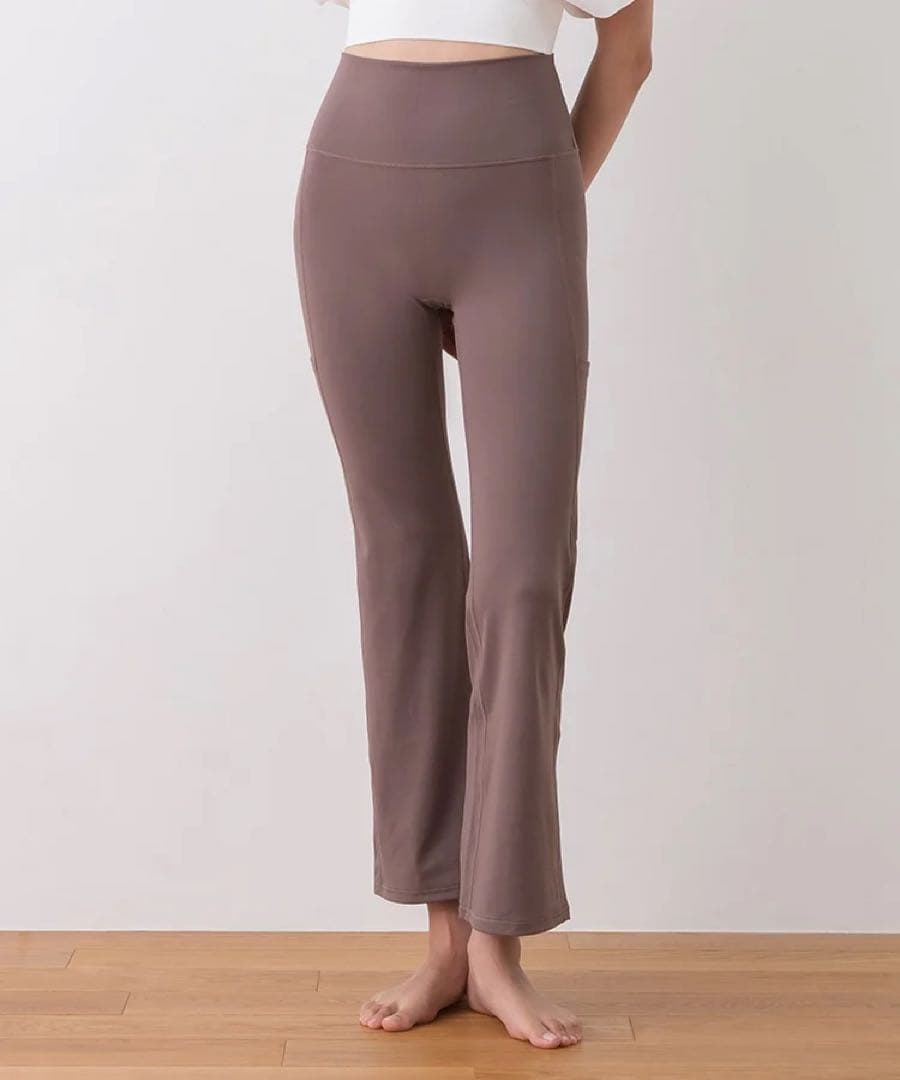 【美品】SUKALA ユーティリティ フレアレギンス ピラティス ヨガ ウェア