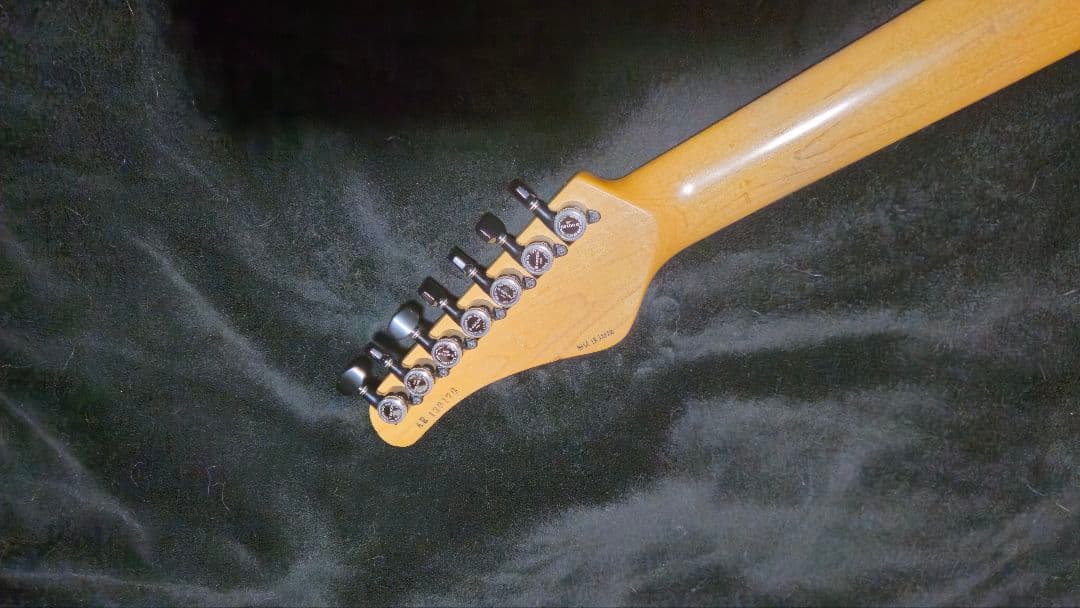 Shecter AR-7 リフィニッシュ　ラッカー塗装　7弦ギター