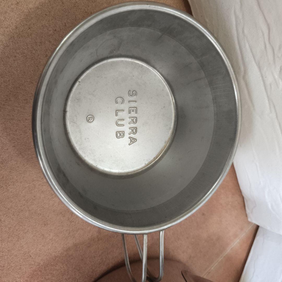 Sierra Club ステンレスシェラカップ 中型 と蓋付き鍋？ヤカン？