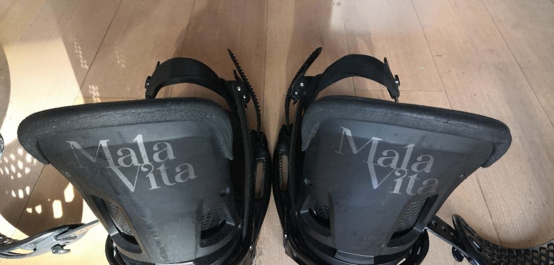 【Ｎ】スノーボード Burton ビンディングMalaVita