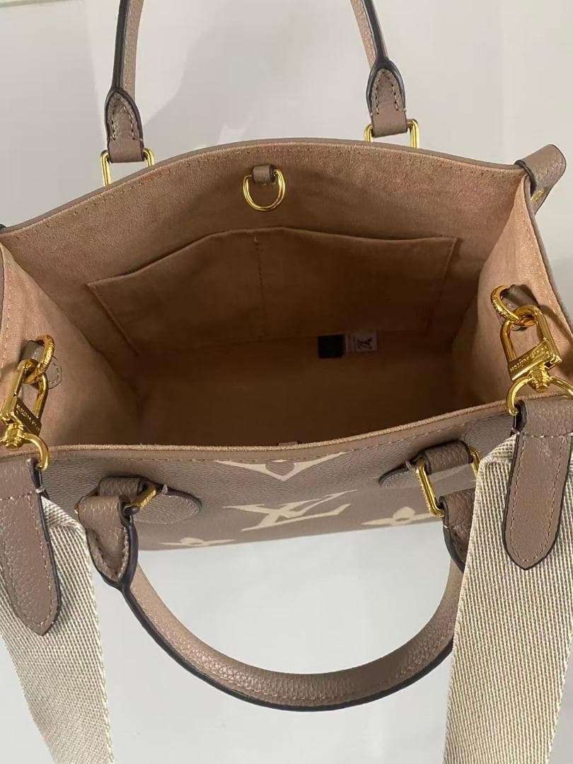 Louis Vuitton ブラウンのハンドバッグ/ショルダーバッグ