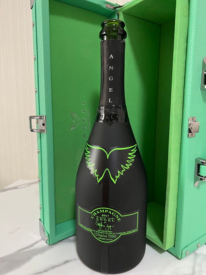 エンジェルシャンパン　空瓶　空箱