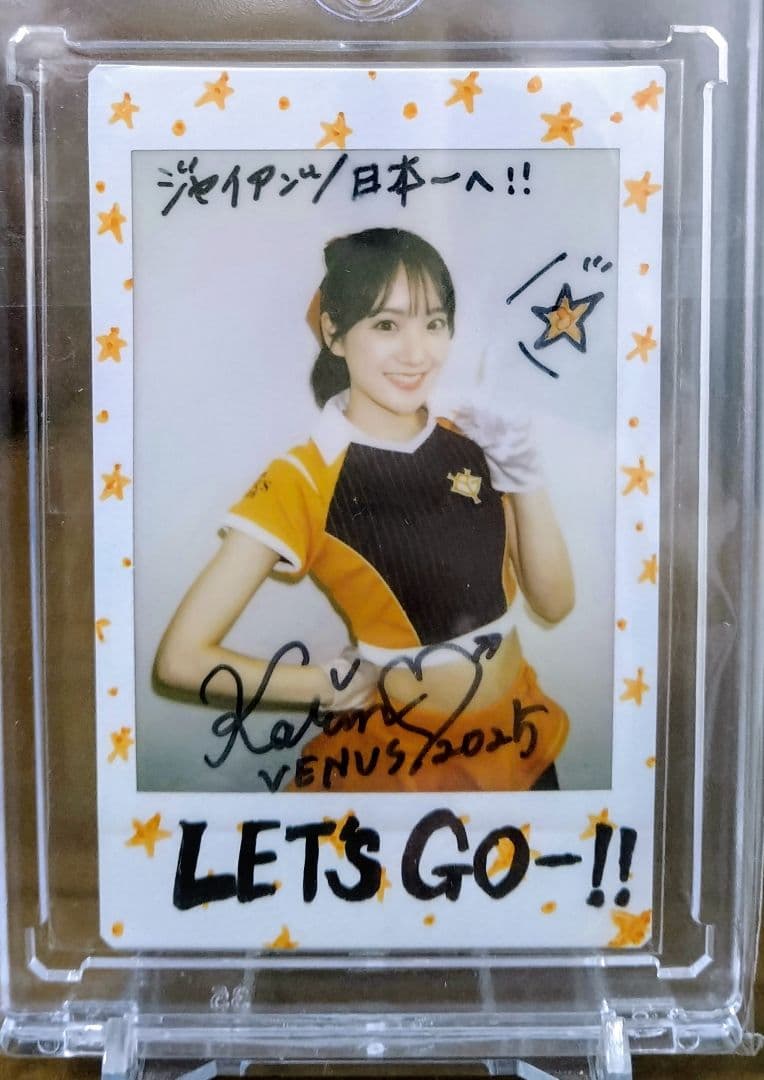 BBM 2025 ジャイアンツ　大倉かりん VENUS サイン入りチェキ　写真