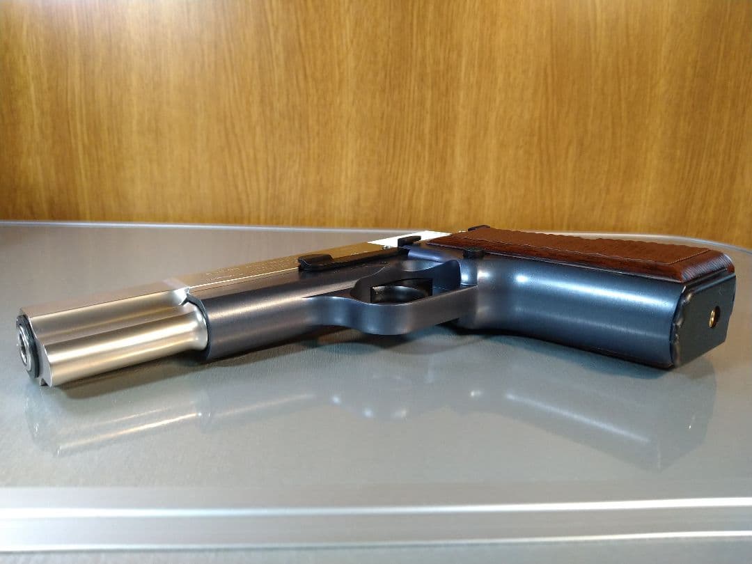 希少な美品！タナカ　ブローニングハイパワー　M1935ハーフシルバー！作動快調