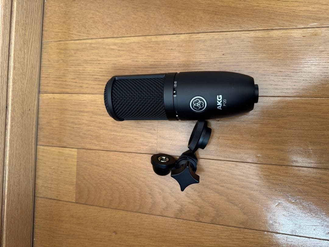 AKG (アーカーゲー) P120 コンデンサーマイク