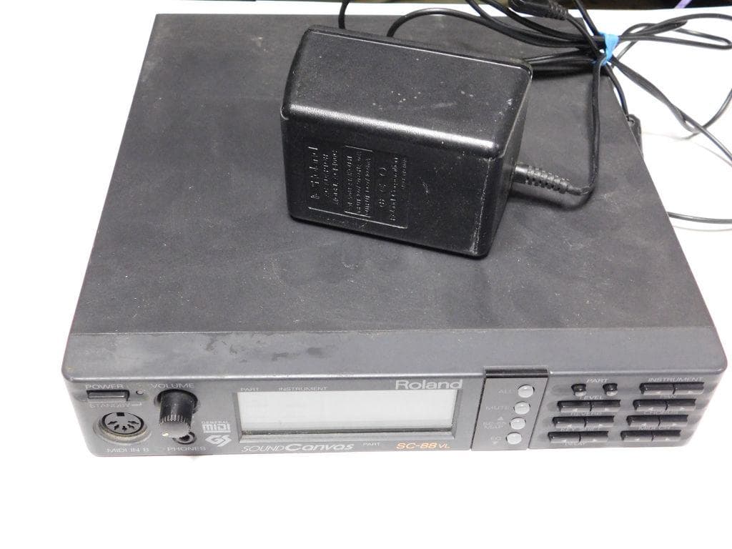 Roland SC-88VL　おまけで MIDIインターフェース付き